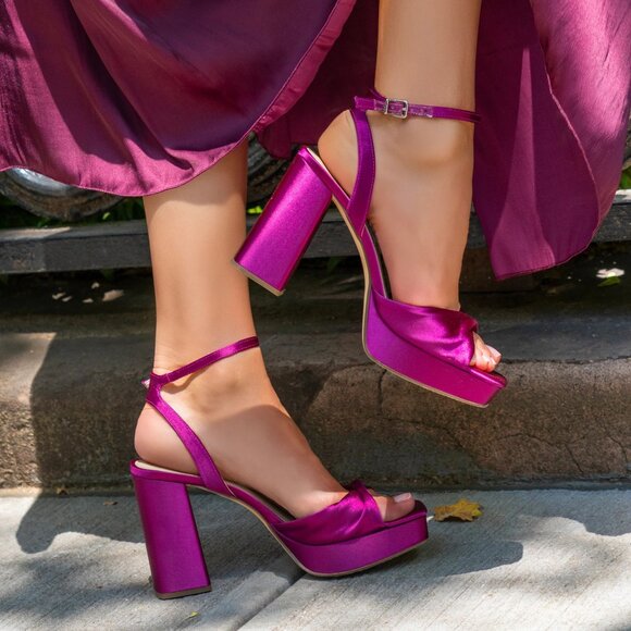 NINA STACIE WINE SATIN BLOCK-HEEL PLATFORM SANDALS HEELS WITH ANKLE-STRAP sz 10 - Picture 1 of 10